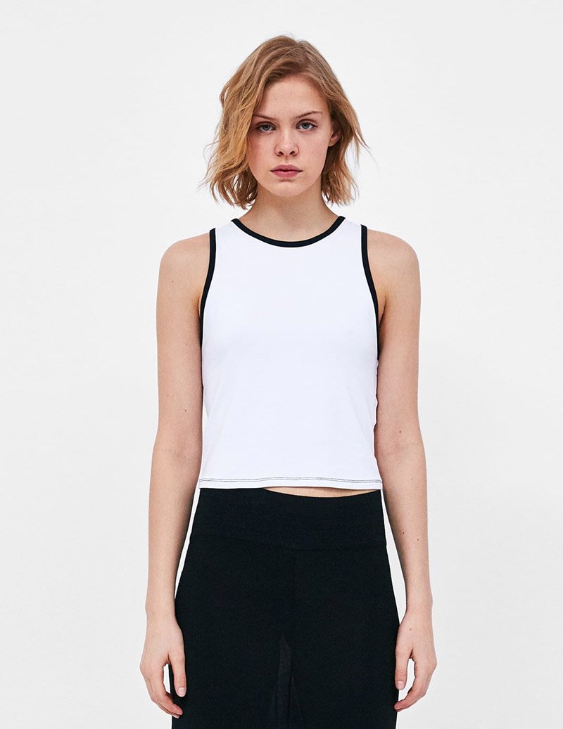 Top with Contrasting Trym